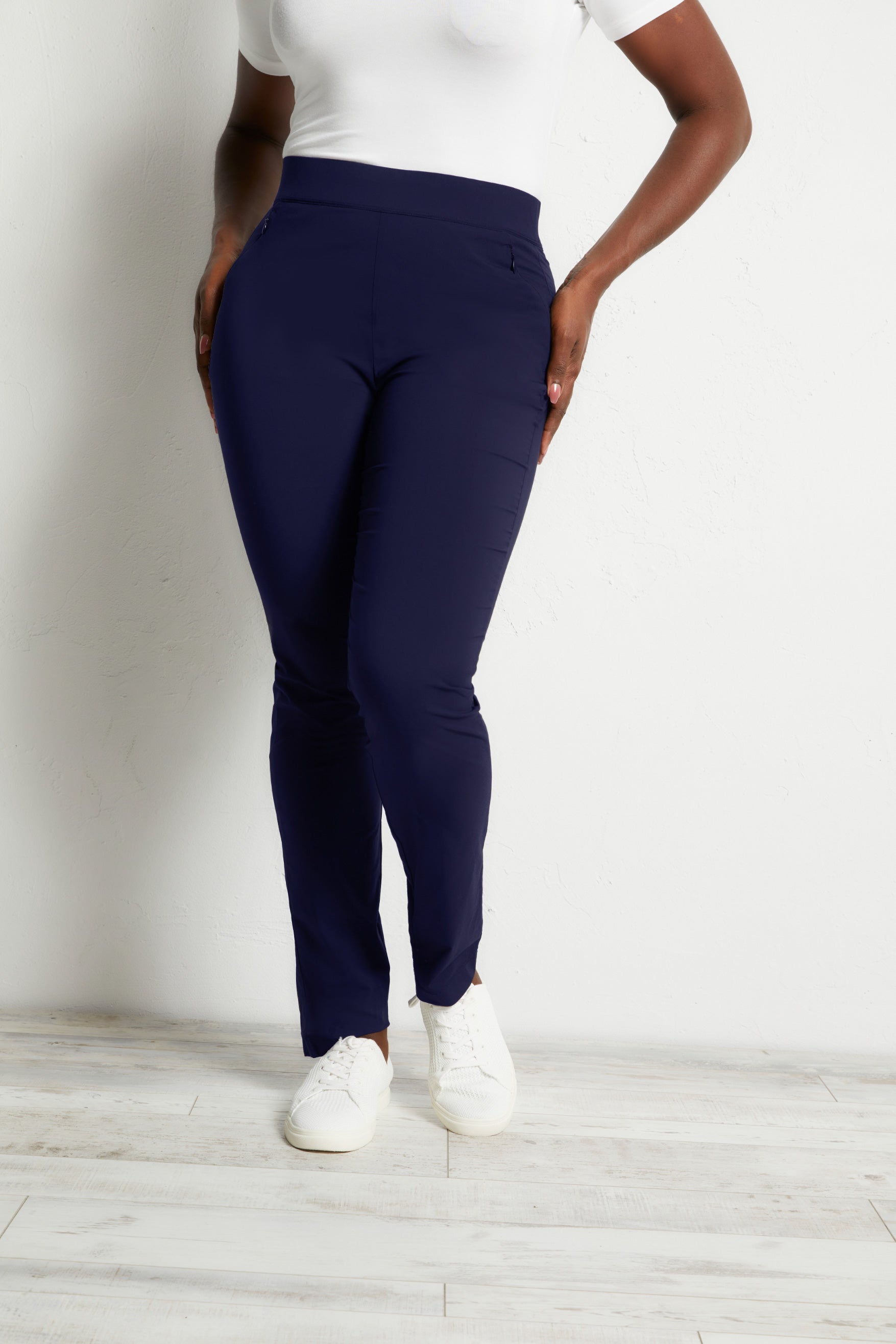 Navy || Jamie Lee Pant